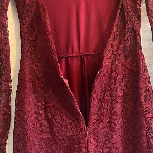 Lovers and‎ Friends Eve Lace Open Black Long Sleeve Romper Cranberry Red Size XS - Picture 9 of 11